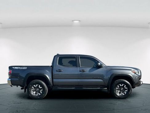 Used 2021 Toyota Tacoma TRD Off-Road AWD/4WD image 7