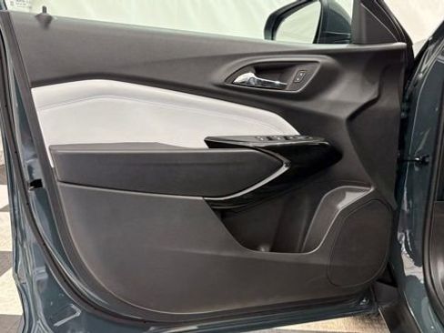 New 2026 Chevrolet Trax LT w/ Driver Confidence Package image 14