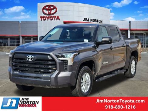 Used 2025 Toyota Tundra SR5 image 3