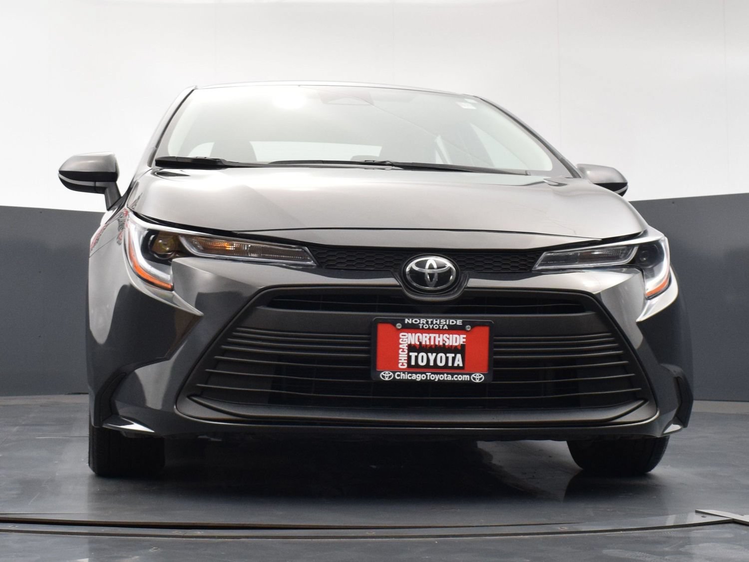 Used 2025 Toyota Corolla LE w/ LE Premium Package FWD image 29