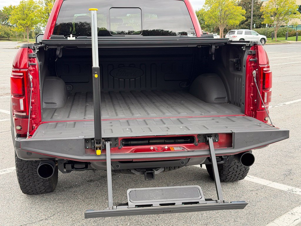 Used 2019 Ford F150 Raptor w/ Equipment Group 802A Luxury AWD/4WD image 9