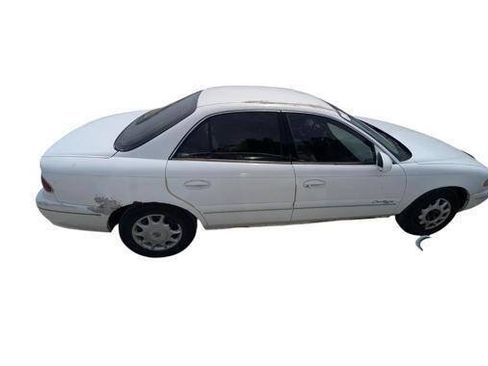 Used 2001 Buick Century Custom w/ Premium Pkg FWD image 7