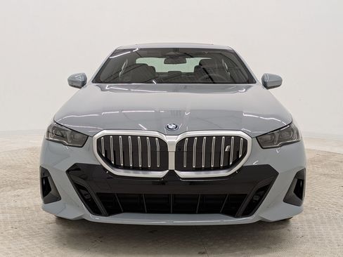 New 2026 BMW i5 eDrive40 w/ M Sport Package RWD image 6