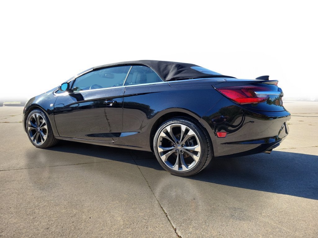 Used 2018 Buick Cascada Premium FWD image 3
