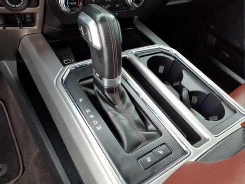 Used 2020 Ford F150 Platinum w/ Equipment Group 701A Luxury AWD/4WD image 24