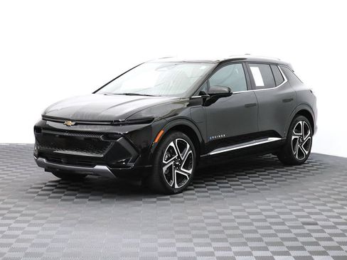 Certified 2026 Chevrolet Equinox EV LT w/ Convenience Package II FWD image 3