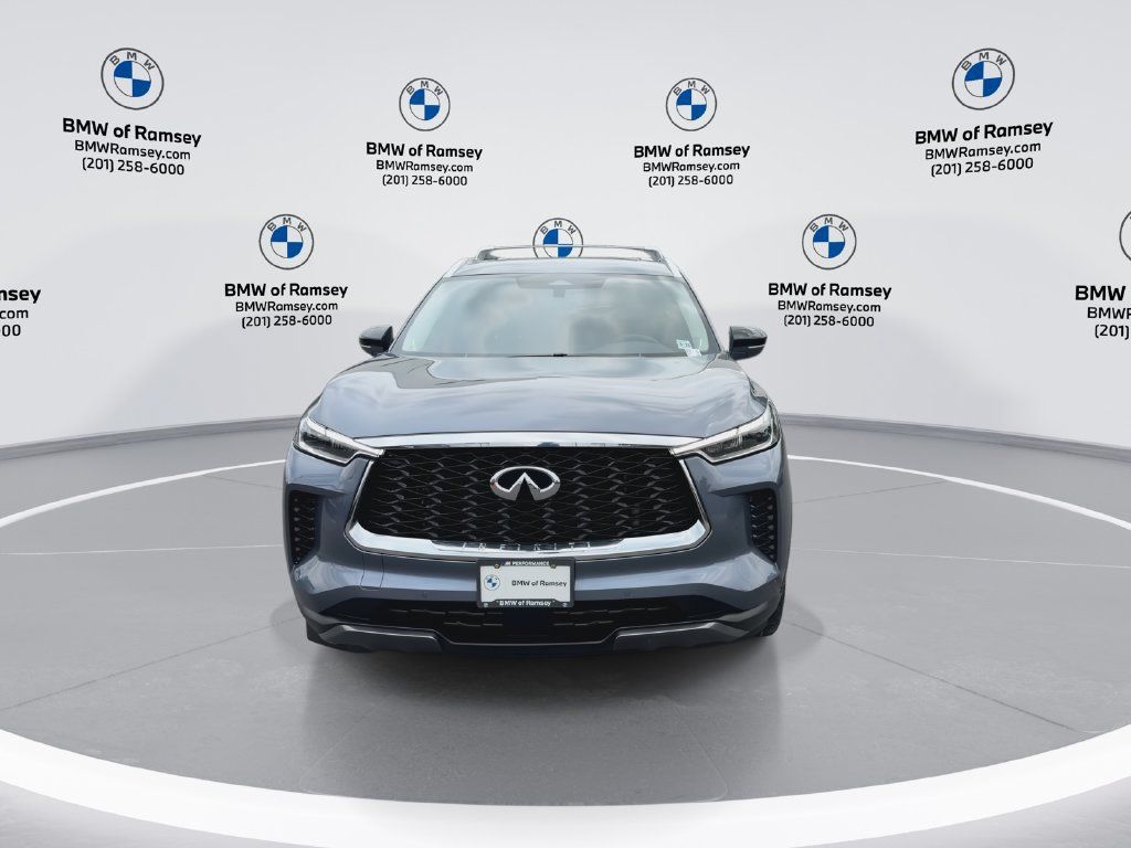 Used 2023 INFINITI QX60 Sensory AWD/4WD image 3