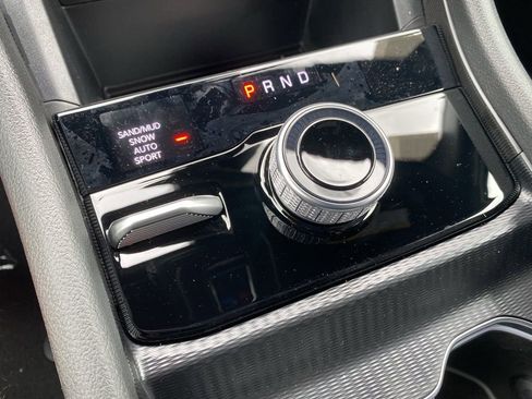 New 2025 Jeep Grand Cherokee L Limited w/ Black Appearance Package image 36