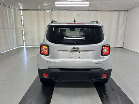 Used 2015 Jeep Renegade Latitude AWD/4WD image 20