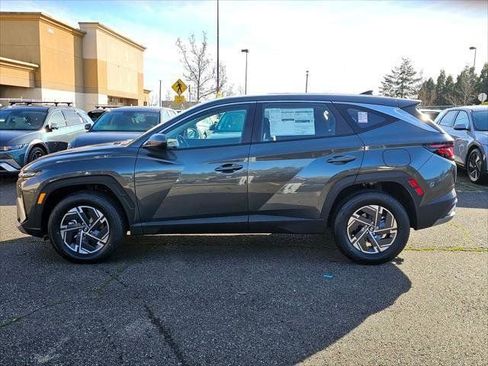 New 2026 Hyundai Tucson Blue SE w/ Tow & Go Package AWD/4WD image 4