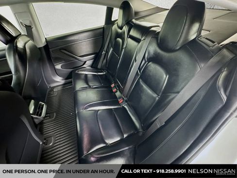Used 2020 Tesla Model 3 Standard Range RWD image 24