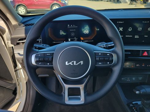 Used 2025 Kia K5 LXS image 27