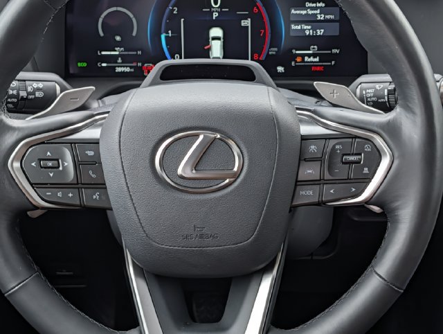 Used 2025 Lexus GX 550 w/ Accessory Package (2T) AWD/4WD image 13
