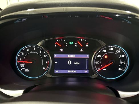 Used 2022 Chevrolet Traverse LT AWD/4WD image 12