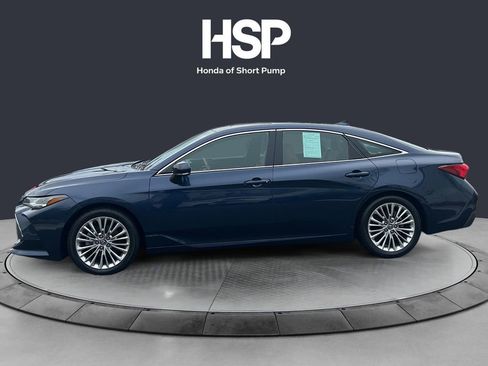 Used 2020 Toyota Avalon Limited w/ Advanced Safety Package FWD image 2