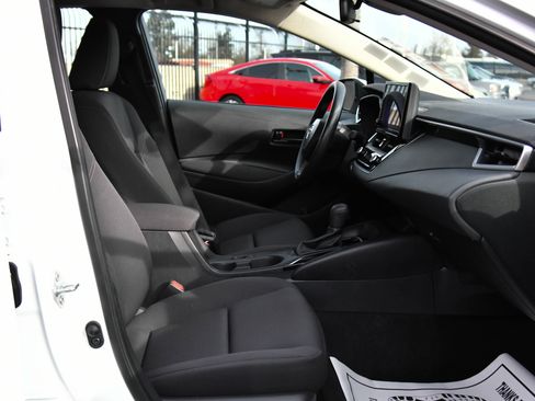 Used 2024 Toyota Corolla LE image 42