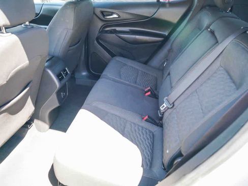 Used 2020 Chevrolet Equinox LT FWD image 17