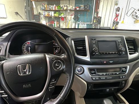 Used 2019 Honda Ridgeline RTL image 14