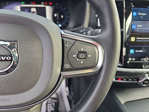 Used 2024 Volvo S60 B5 Core image 23