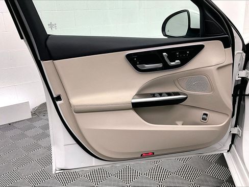 Used 2024 Mercedes-Benz C 300 Sedan image 24