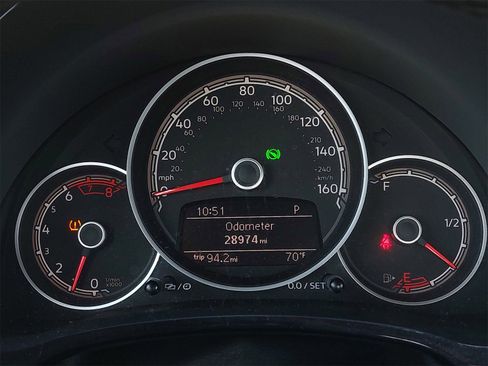 Used 2018 Volkswagen Beetle 2.0T S w/ Style & Comfort Package For S image 12