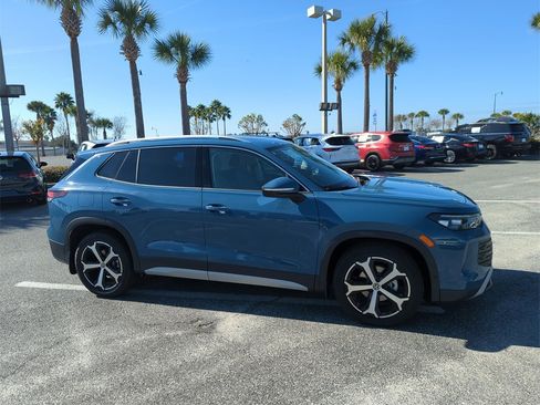 New 2026 Volkswagen Tiguan SE image 2