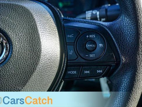 Used 2020 Toyota Corolla LE image 34