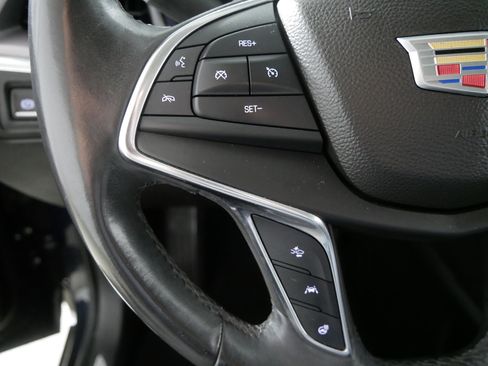 Used 2017 Cadillac XT5 Luxury image 27