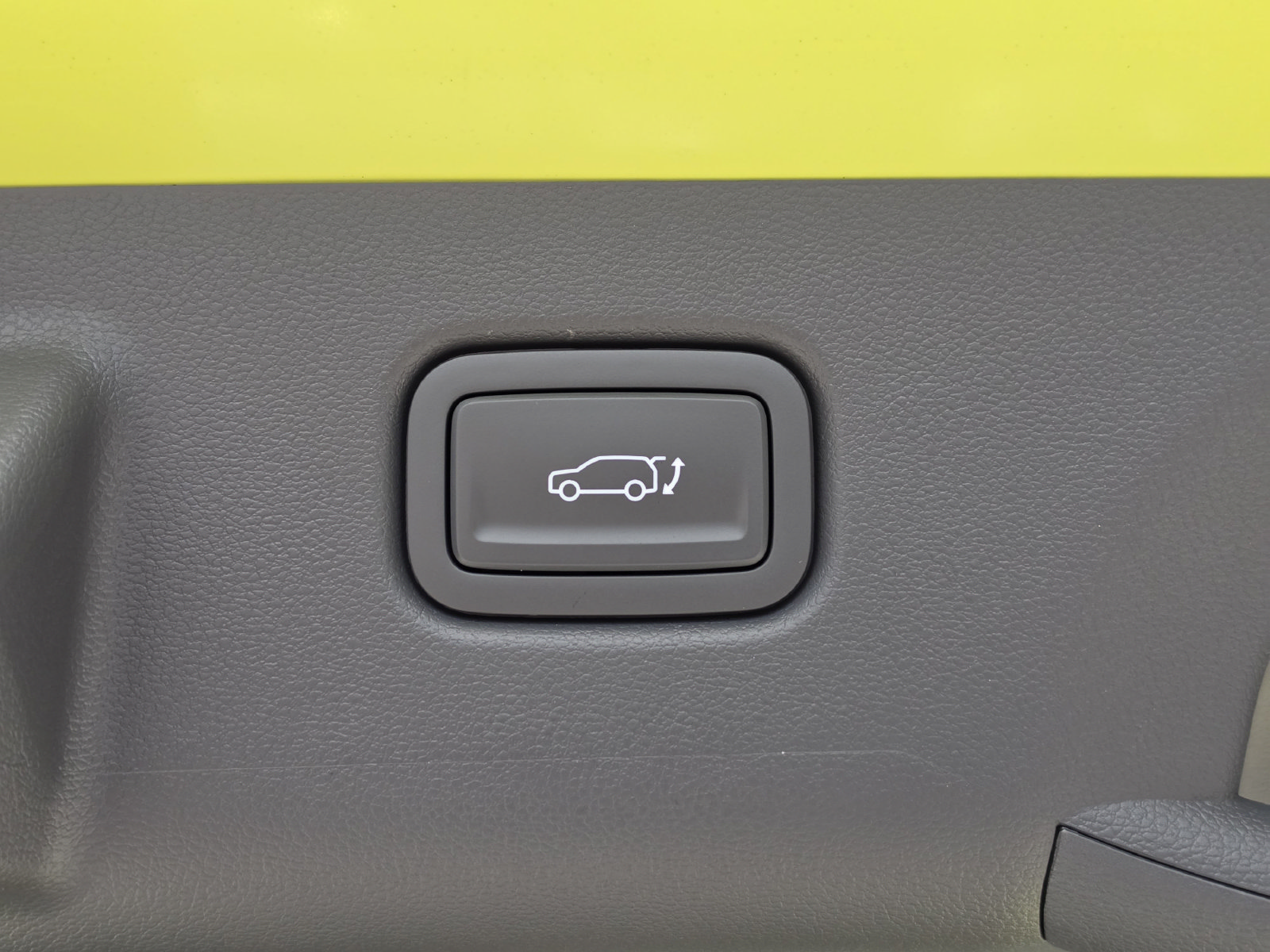 New 2027 Hyundai Kona Limited FWD image 14