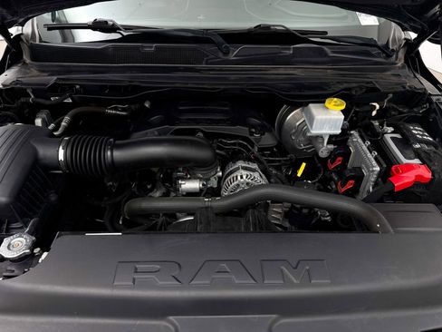 Used 2022 RAM 1500 Limited w/ Body Color Bumper Group AWD/4WD image 10