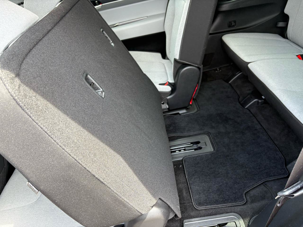 Used 2025 Hyundai Palisade SE AWD/4WD image 27