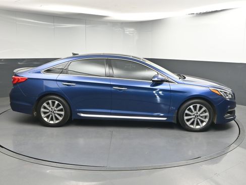Used 2016 Hyundai Sonata Limited w/ Option Group 04 image 9