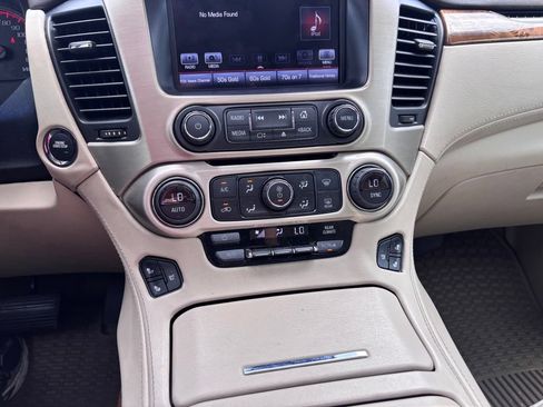 Used 2016 GMC Yukon XL Denali w/ Open Road Package AWD/4WD image 23