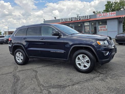 Used 2014 Jeep Grand Cherokee Laredo w/ Quick Order Package 23E AWD/4WD image 8