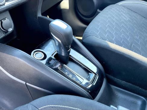 Used 2022 Nissan Kicks S FWD image 15