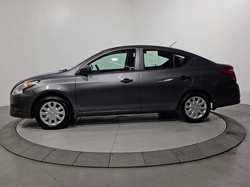 Used 2019 Nissan Versa S image 2