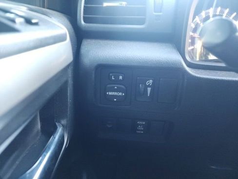 Used 2018 Toyota 4Runner SR5 image 17