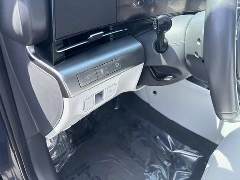 Certified 2024 Hyundai Kona SEL AWD/4WD image 20