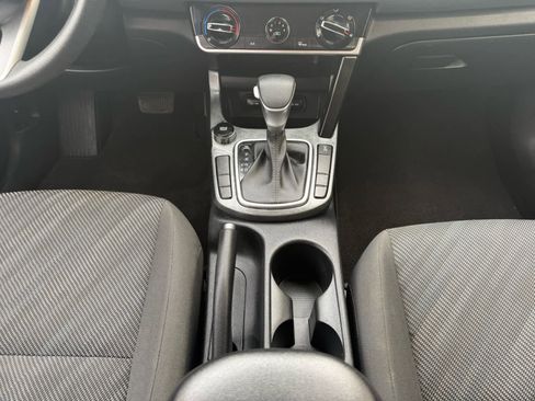 Used 2023 Kia Seltos LX image 10