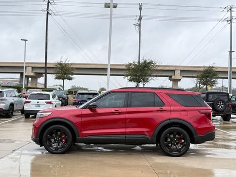 Used 2024 Ford Explorer ST w/ Equipment Group 401A image 7