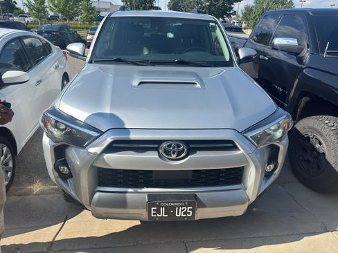 Used 2023 Toyota 4Runner TRD Off-Road Premium AWD/4WD image 3