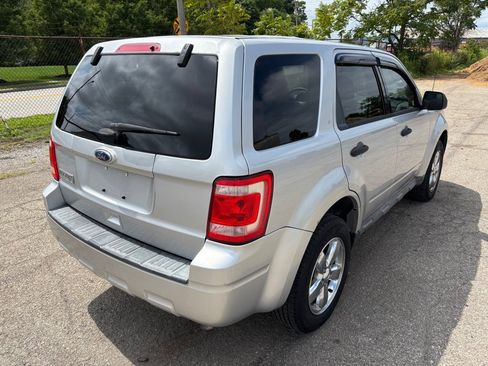 Used 2012 Ford Escape XLT FWD image 3