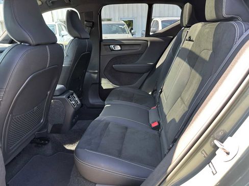 Certified 2023 Volvo XC40 Recharge Ultimate AWD/4WD image 16
