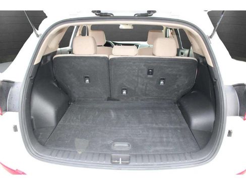 Used 2017 Hyundai Tucson SE image 15