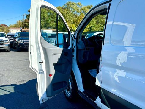 Used 2018 Ford Transit 250 130 Low Roof image 16