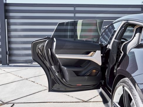 Used 2020 Porsche Taycan Turbo S image 29