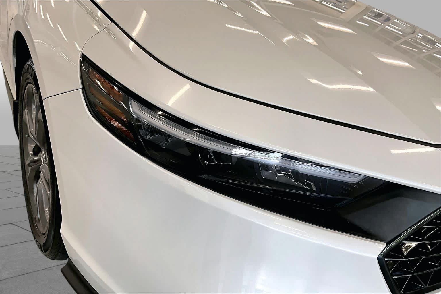 Used 2024 Honda Accord EX image 28
