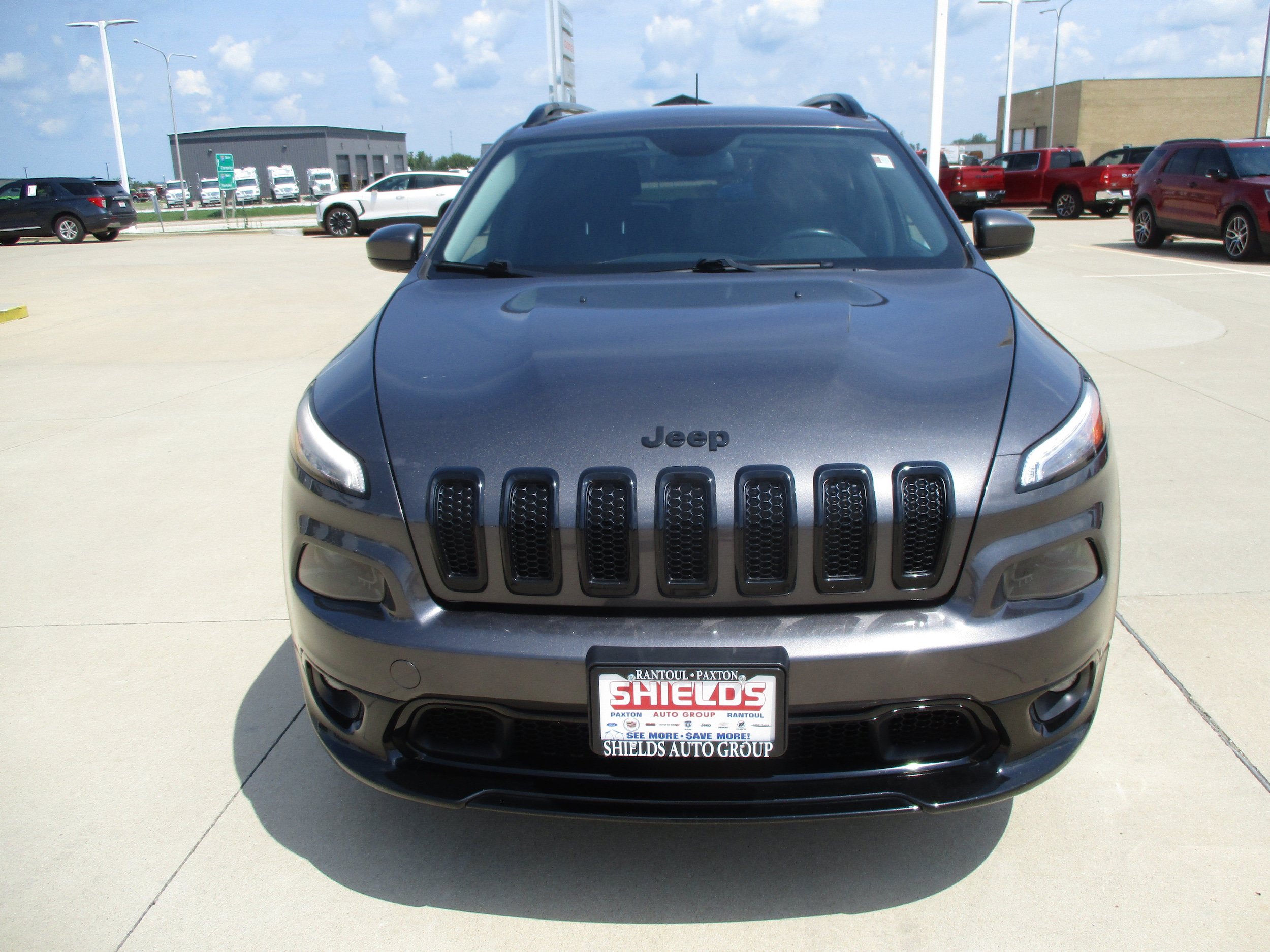 Used 2018 Jeep Cherokee Latitude FWD image 8