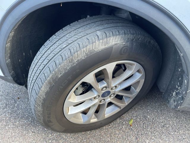 Certified 2022 Ford Escape SE w/ Convenience Package AWD/4WD image 3