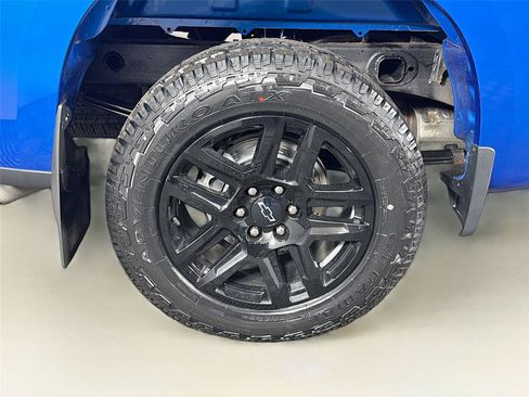 Used 2023 Chevrolet Silverado 1500 Custom w/ LPO, Dark Essentials Package AWD/4WD image 33